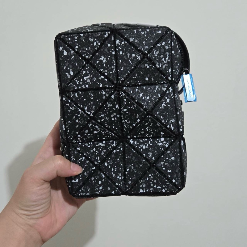 Issey Miyake 三宅一生 BaoBao city包 邱比特包 潑墨色 限量款 斜背包-1