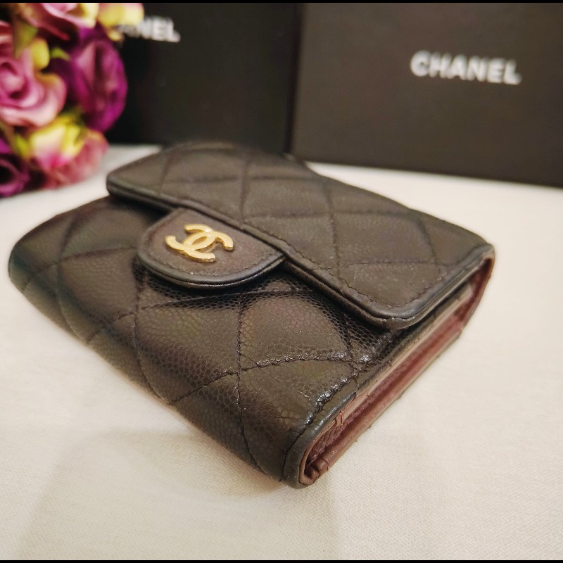 Chanel 經典菱格紋三折羊皮短夾-12