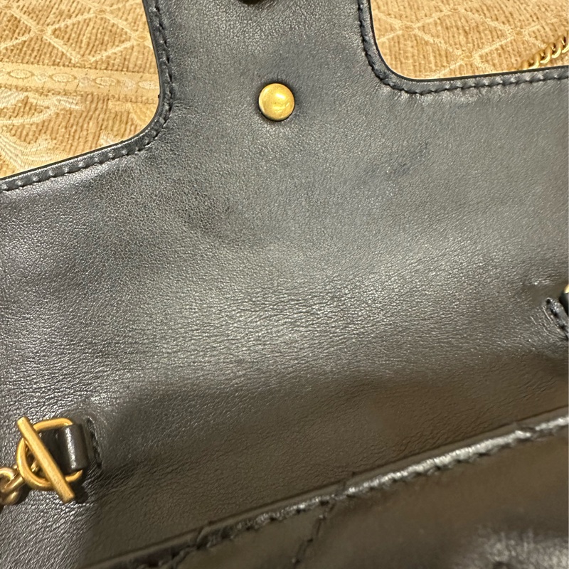 Gucci 黑牛皮霧金釦山型紋SuperMiniMarmont斜背鏈包-7