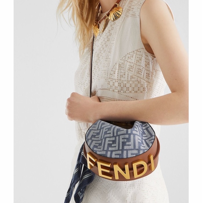 Fendi 女士 Fendigraphy迷你包均碼碼MINI、20cm*7.5cm*13cm-1
