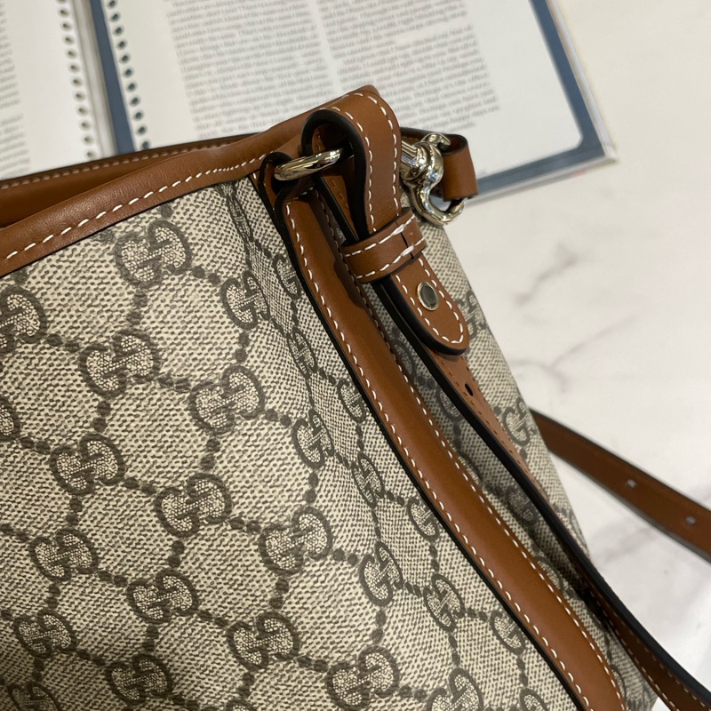 ▪️富貴選物FUGUEI▪️Gucci 新款 emblem 兩用水桶包-3
