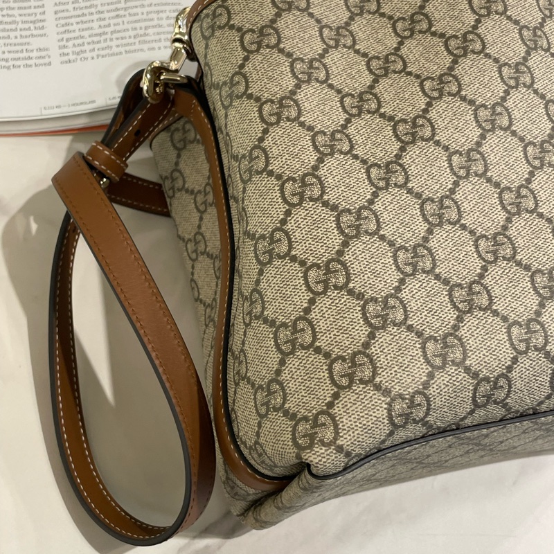 ▪️富貴選物FUGUEI▪️Gucci 新款 emblem 兩用水桶包-5