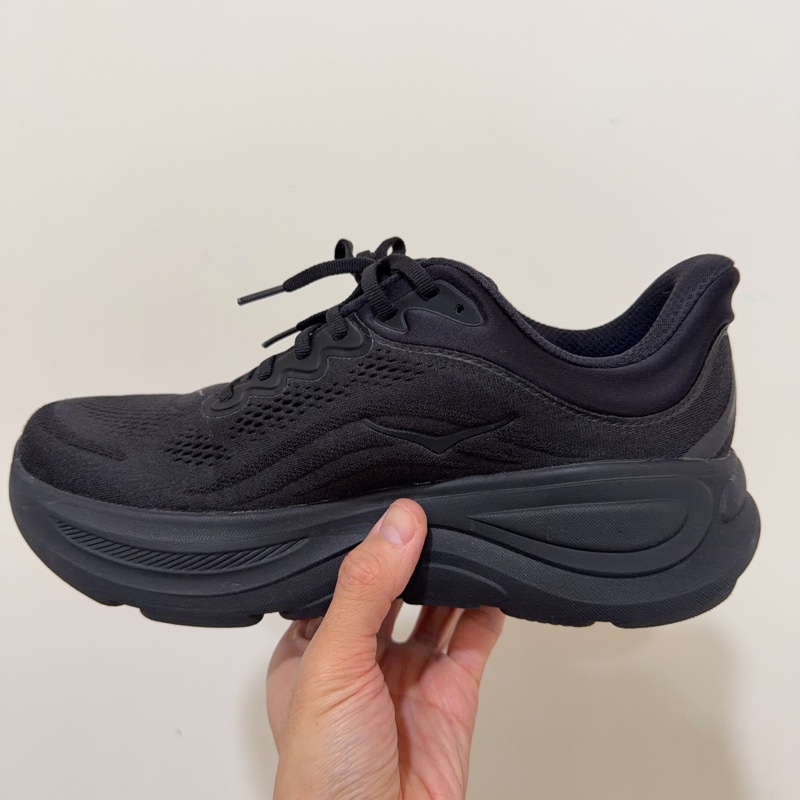 HOKA Clifton 10 Wide路跑鞋 寬楦 黑武士 二手 9成新 少穿 附上原廠鞋盒 尺寸:9/42.5-3