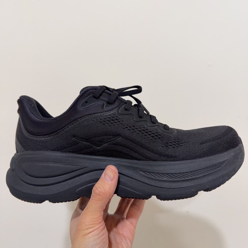 HOKA Clifton 10 Wide路跑鞋 寬楦 黑武士 二手 9成新 少穿 附上原廠鞋盒 尺寸:9/42.5-7