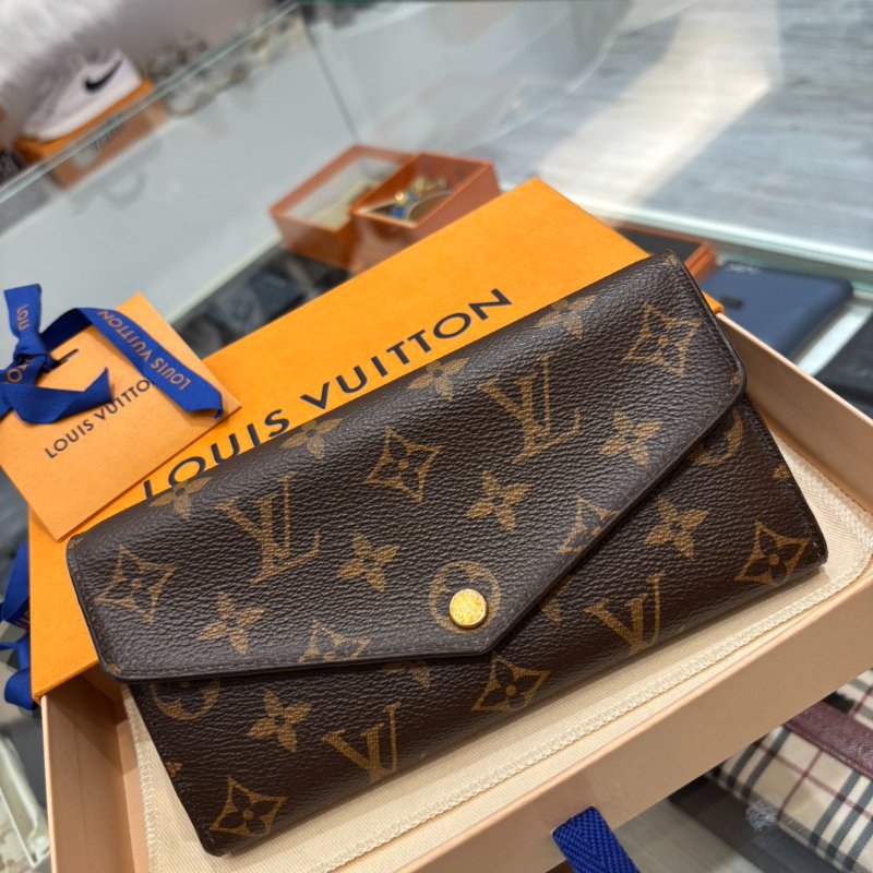 LV 經典老花Sarah 長夾-0
