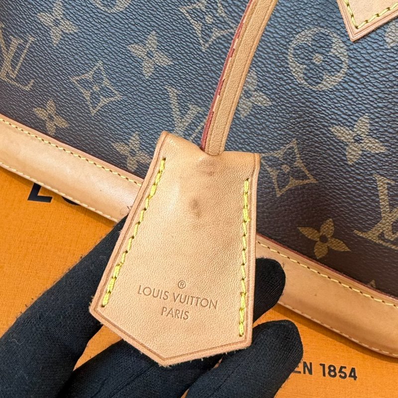 LV Alma BB 老花手提斜背貝殼包-4