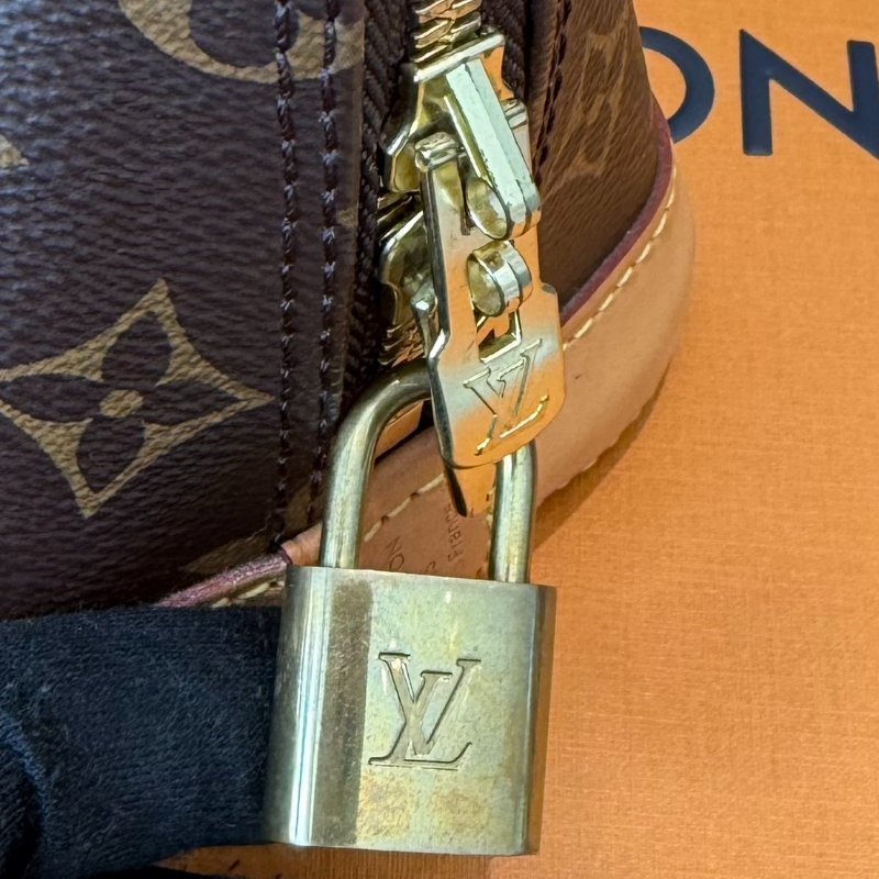 LV Alma BB 老花手提斜背貝殼包-5