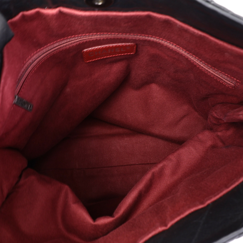 CHANEL 牛皮皮革Quilted Crinkled Calfskin Fold-Over Bag鏈帶肩背袋-4
