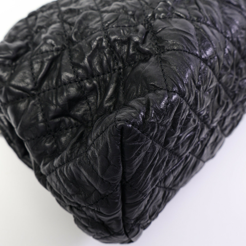CHANEL 牛皮皮革Quilted Crinkled Calfskin Fold-Over Bag鏈帶肩背袋-13