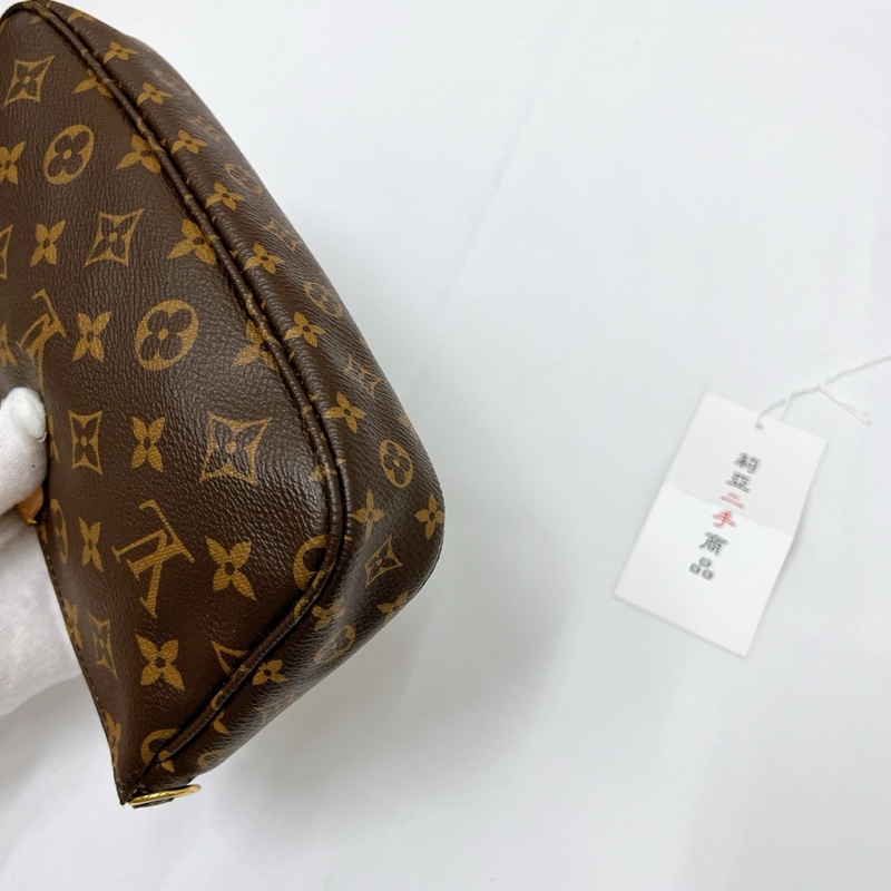 莉亞精品♡ LV M44840 五合一 粉 二手-8