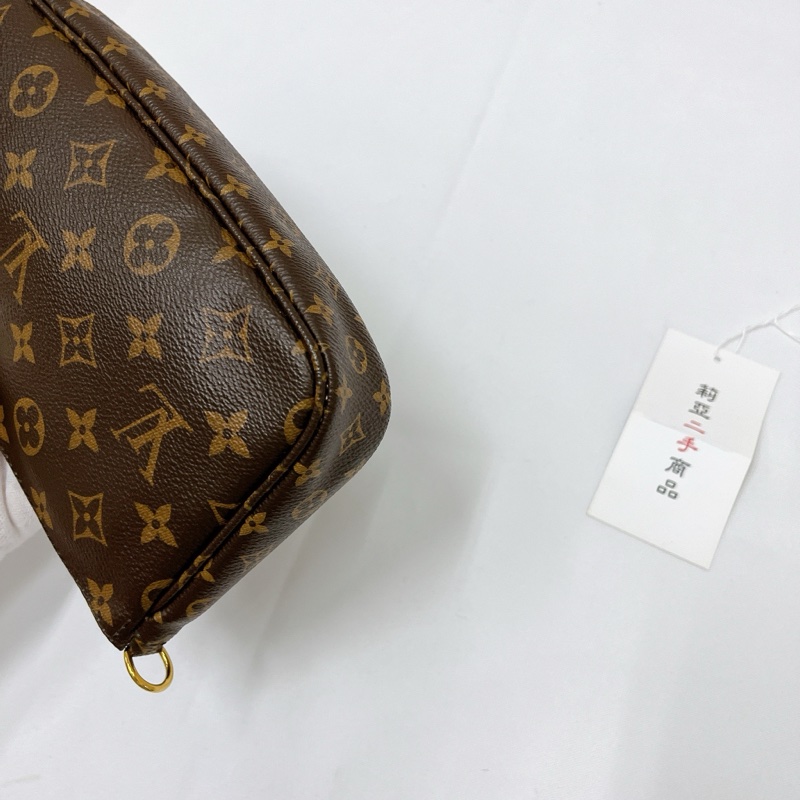 莉亞精品♡ LV M44840 五合一 粉 二手-10