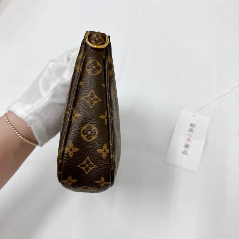 莉亞精品♡ LV M44840 五合一 粉 二手-12