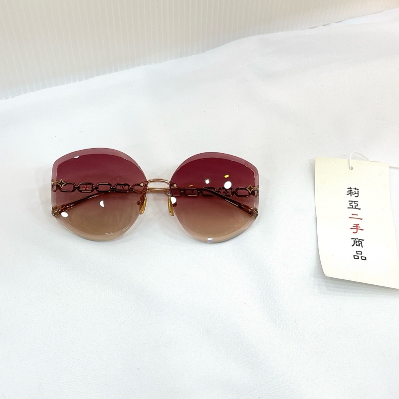 莉亞精品♡LV Z1859U漸層無框墨鏡 紫x橘粉 二手-2