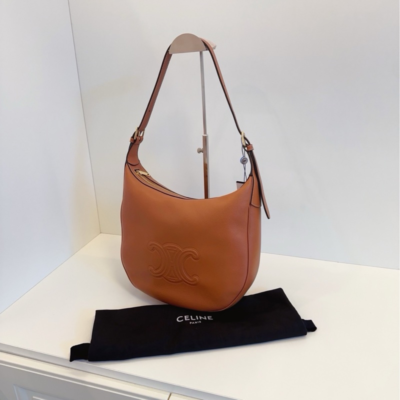✨Celine|焦糖色浮雕凱旋門Heloise Hobo|中號|99新-4