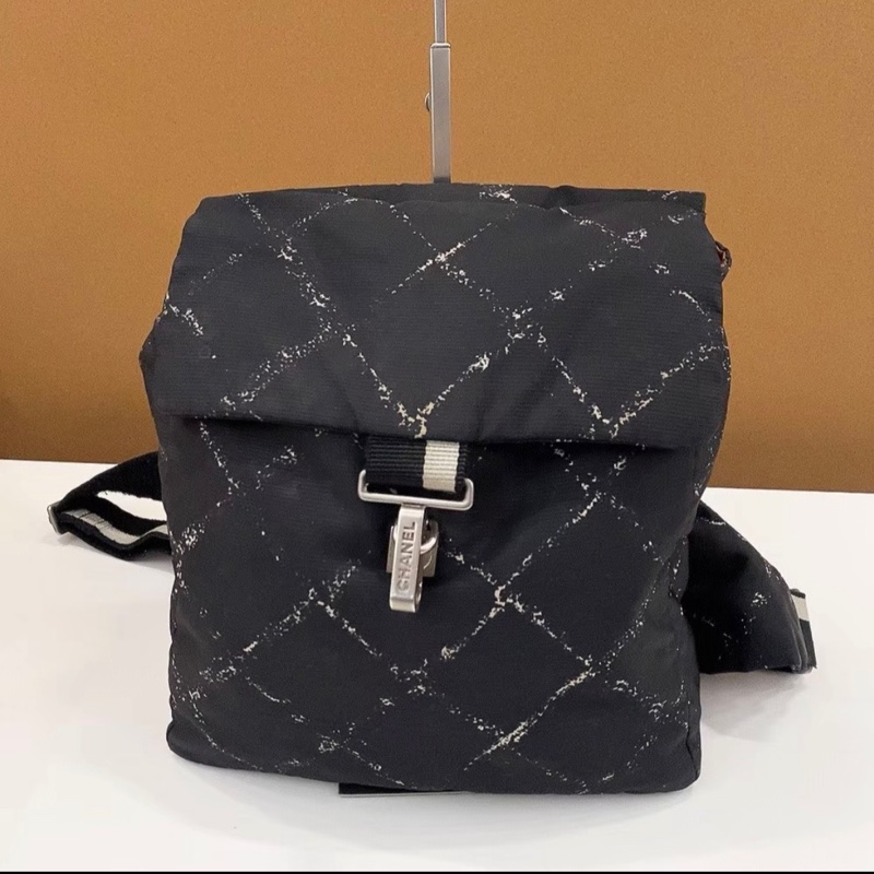 Chanel香奈兒travelline菱格紋尼龍雙肩包-10