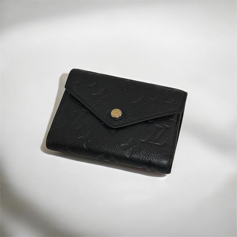 莉亞精品♡ LV M64060 黑壓紋三折短夾 二手