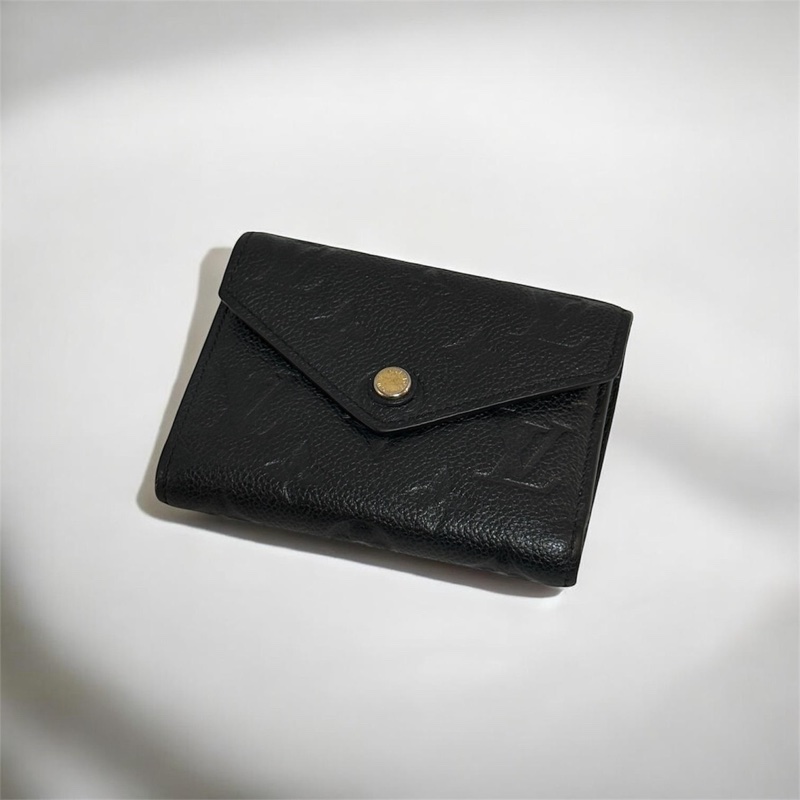 莉亞精品♡ LV M64060 黑壓紋三折短夾 二手-0