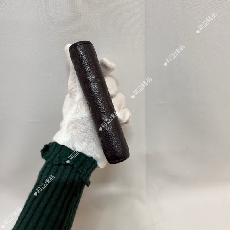 莉亞精品♡ LV M64060 黑壓紋三折短夾 二手-6
