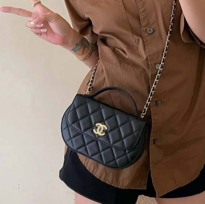 💎Chanel香奈兒|23A黑金半月馬鞍包|芯片款98新-0