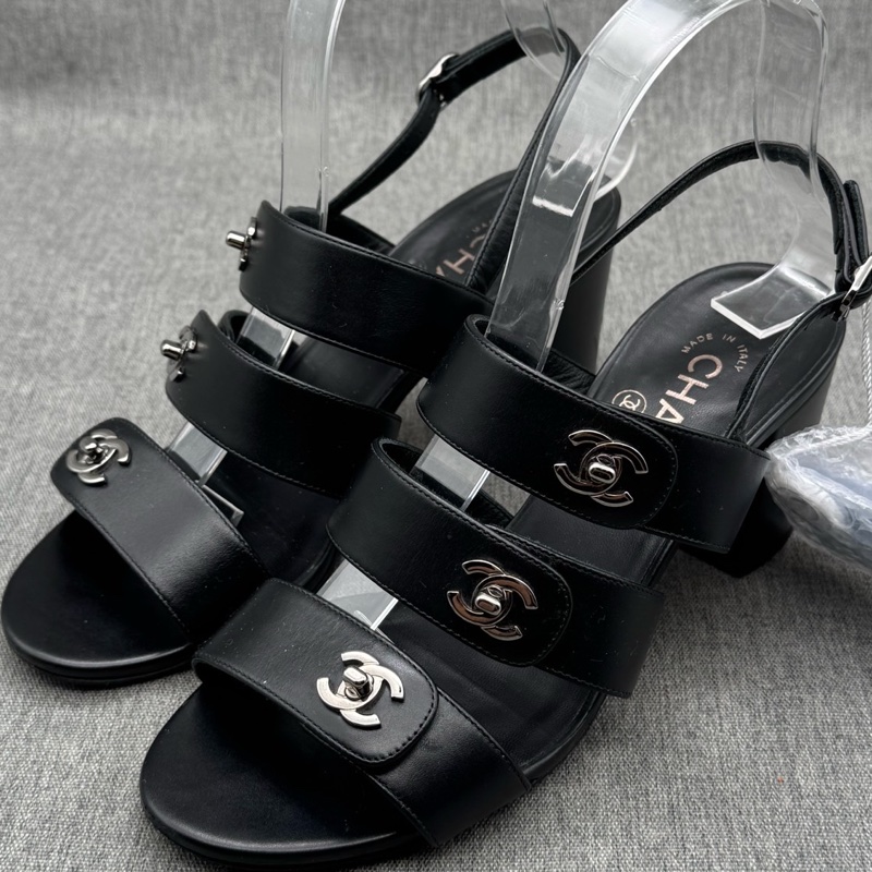 Chanel香奈兒黑色粗跟涼鞋 38碼 中古書包扣涼鞋 超美-0