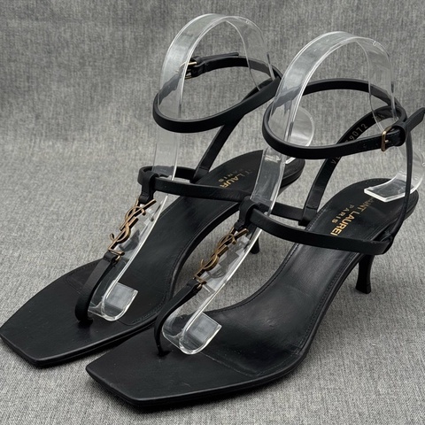 SAINT LAURENT YSL聖羅蘭 CASSANDRA 小貓跟方頭 一字帶涼鞋 38.5碼 。