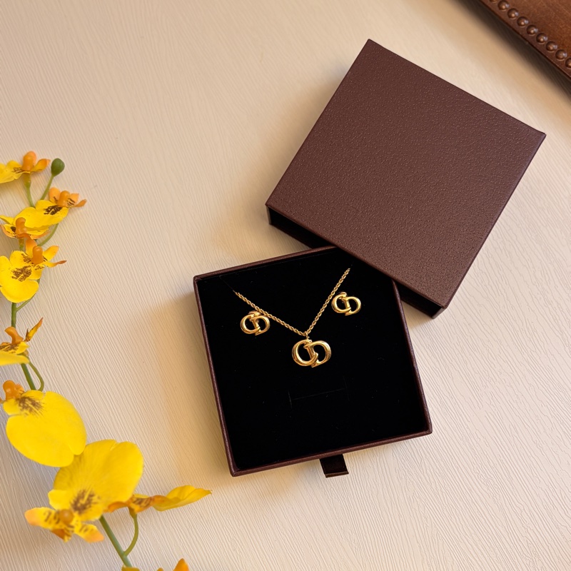 Dior 迪奧CD logo 鍍金耳環 耳夾 無耳洞適合-20