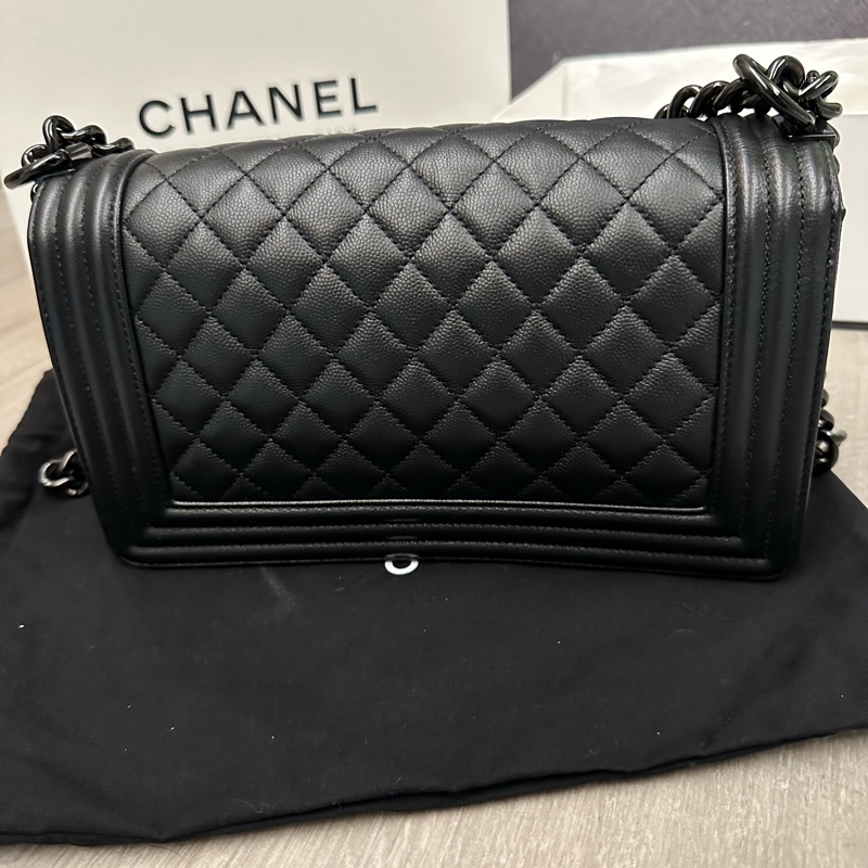 Chanel leboy 25cm so black-1