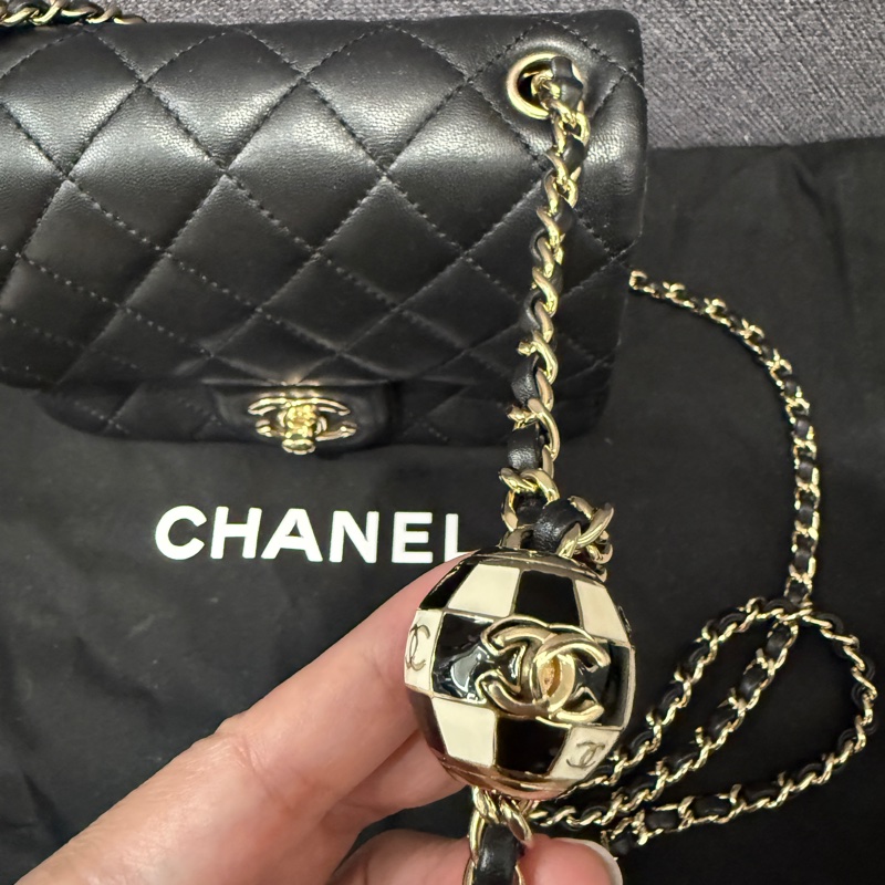 Chanel方胖足球金球-18