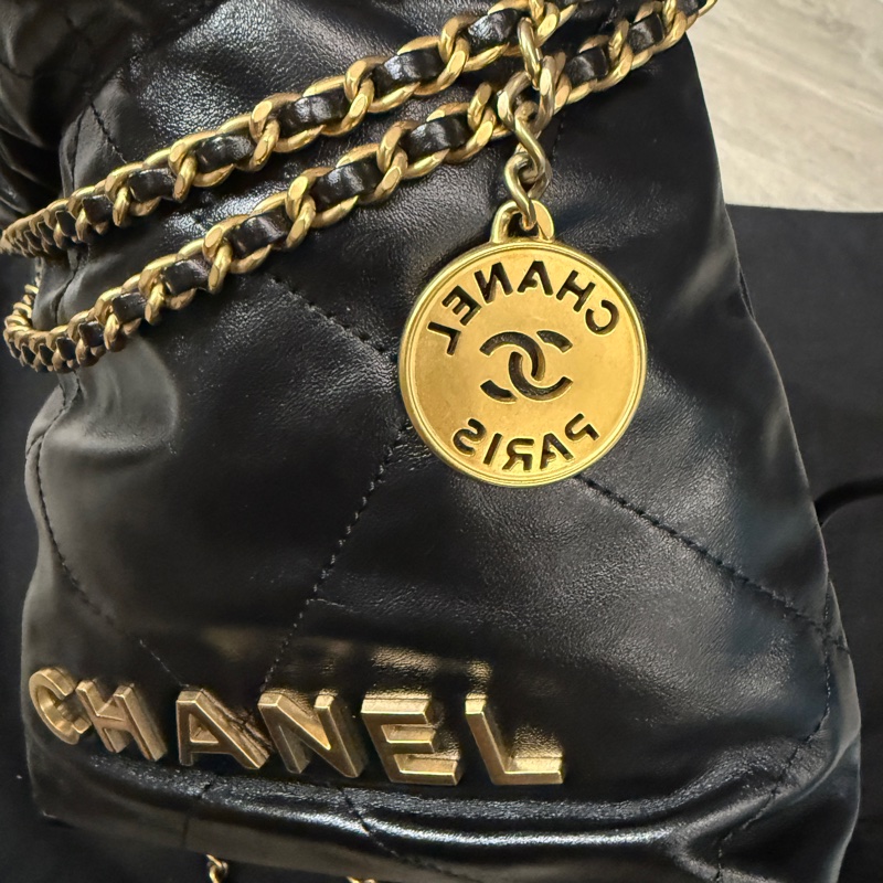Chanel mini22 黑金,二代可拆卸揹帶-6
