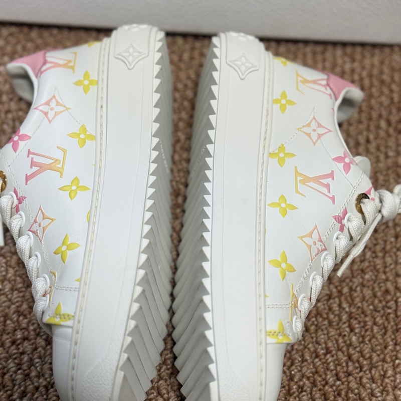 98新LV LOUIS VUITTON 路易威登 浮雕logo小白鞋彩色老花運動鞋 36碼-3