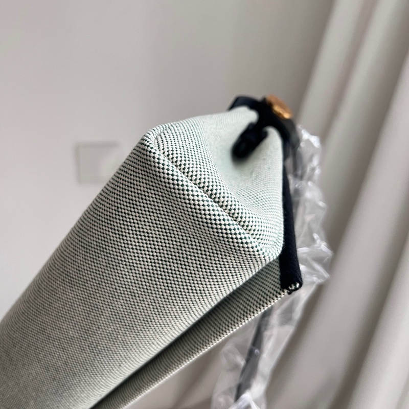 🆕全新 Hermes 愛馬仕mini herbag20 黑米拼綠帆布包 手提包單肩包斜挎包 金扣 w刻 ✅正品-5