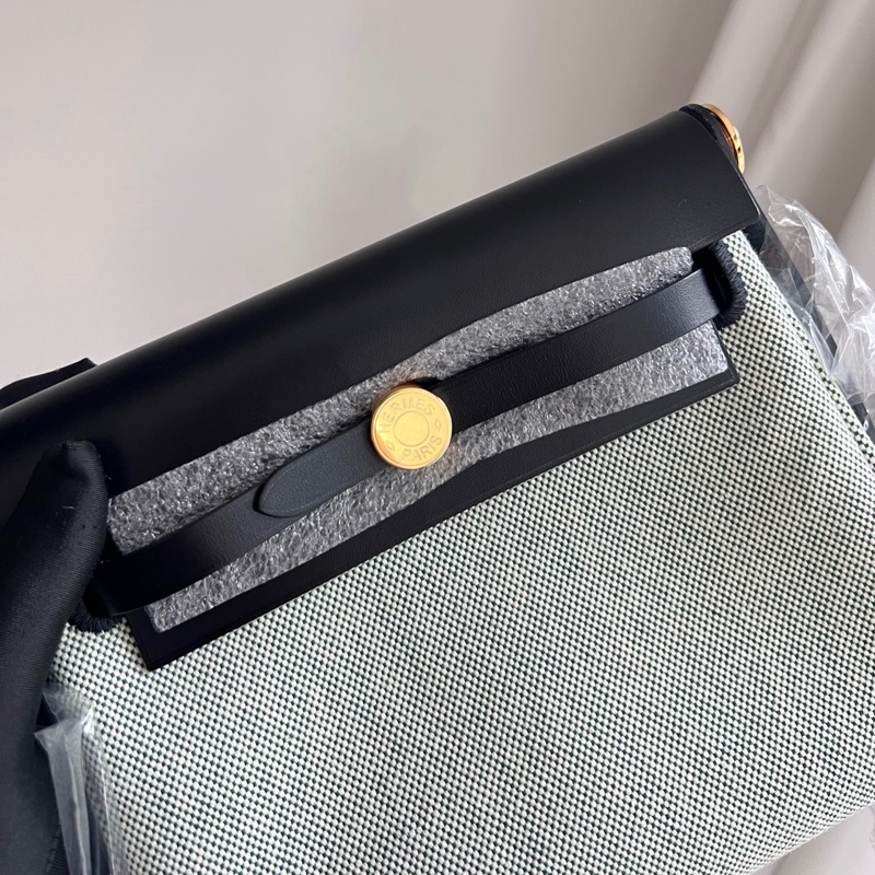 🆕全新 Hermes 愛馬仕mini herbag20 黑米拼綠帆布包 手提包單肩包斜挎包 金扣 w刻 ✅正品-7