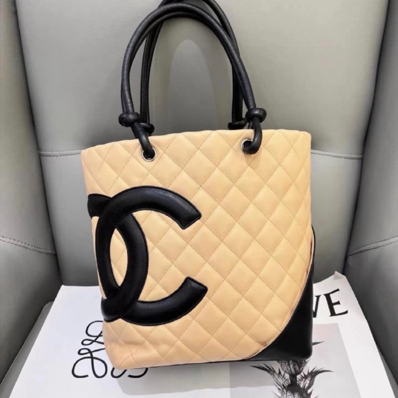 「JL精品代購」98新 Chanel 香奈兒奶茶拼黑水桶包 中號-0