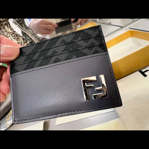 FF Squared FENDI 卡片套鐵灰色