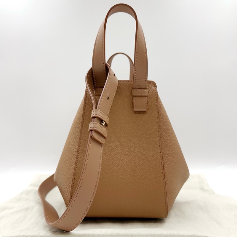 🆕Loewe/羅意威 Hammock 小號吊床 太妃糖色 手提包斜挎包單肩包 金扣 99新❤️正品-1