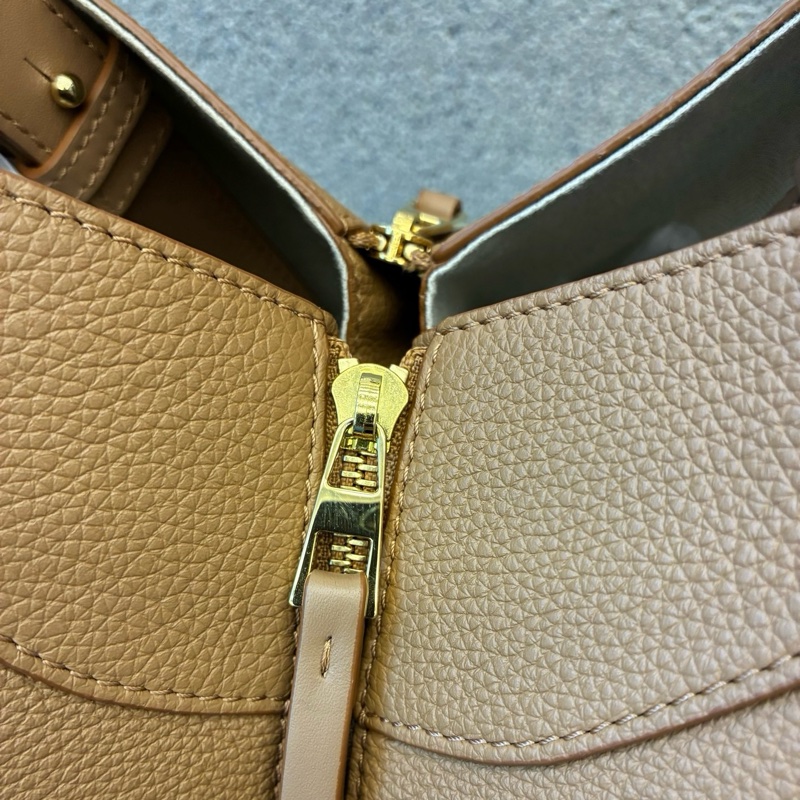 🆕Loewe/羅意威 Hammock 小號吊床 太妃糖色 手提包斜挎包單肩包 金扣 99新❤️正品-7