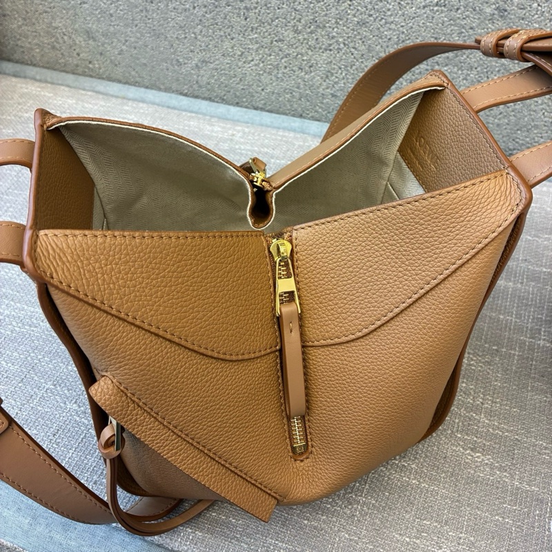 🆕Loewe/羅意威 Hammock 小號吊床 太妃糖色 手提包斜挎包單肩包 金扣 99新❤️正品-8