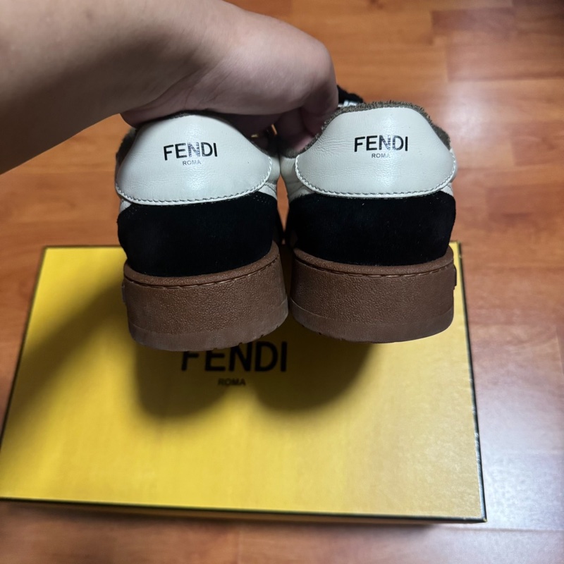 FENDI正品芬迪 Match 皮革 低幫休閒板鞋 男款黑色 42.5碼-5