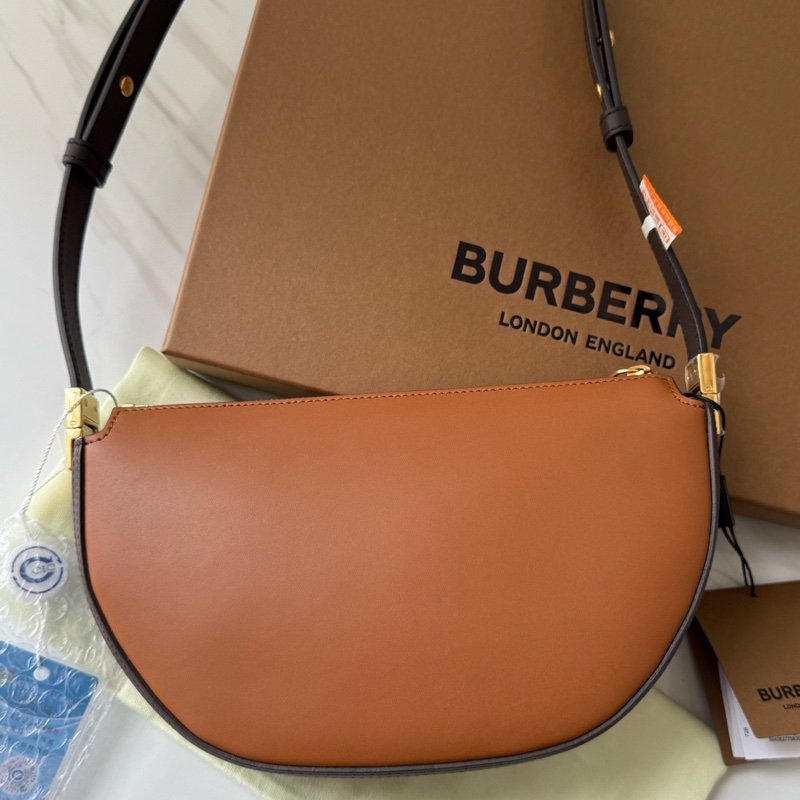 巴寶莉 Burberry 棕色 腋下包-1