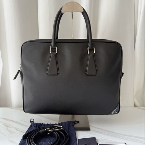 普拉達 Prada 黑色 公文包 有肩帶