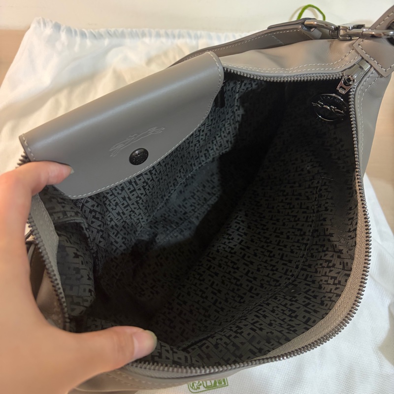 LONG CHAMP LE PLIAGE XTRA 半月形單肩包 M 斑鳩色 - 皮革-10