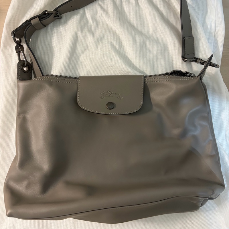 LONG CHAMP LE PLIAGE XTRA 半月形單肩包 M 斑鳩色 - 皮革-5