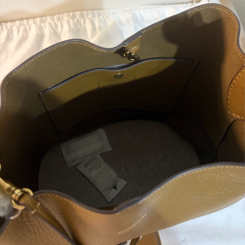 COACH BLEECKER 水桶包 MUTED OLIVE-8