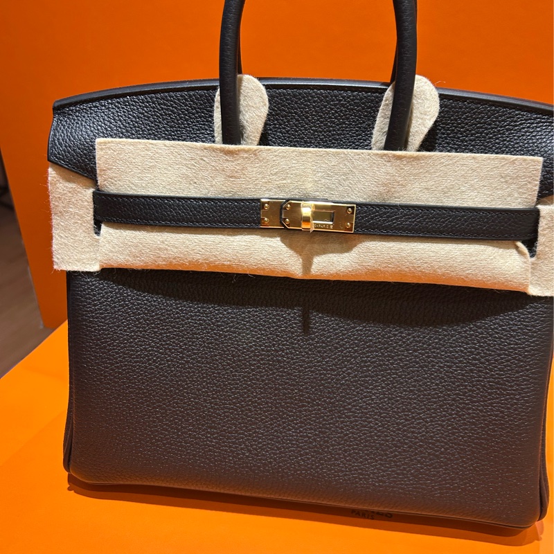 Hermes Noir Black Birkin 25 gold hardware-0