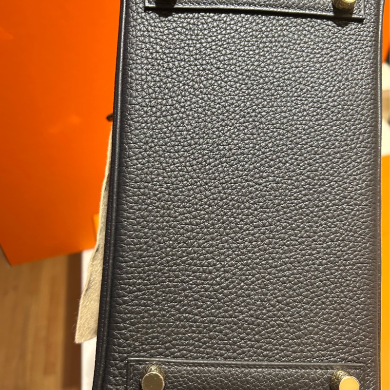 Hermes Noir Black Birkin 25 gold hardware-11