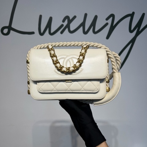 CHANEL 香奈兒 2Ways 秀款 孟買麻繩郵差手提斜挎包 白金牛皮