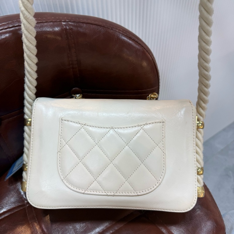 CHANEL 香奈兒 2Ways 秀款 孟買麻繩郵差手提斜挎包 白金牛皮-3