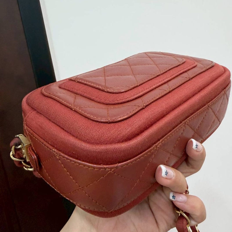 《仙闆名牌精品》CHANEL 香奈兒 紅色 鍊條包 相機包 斜背包 肩背包-5