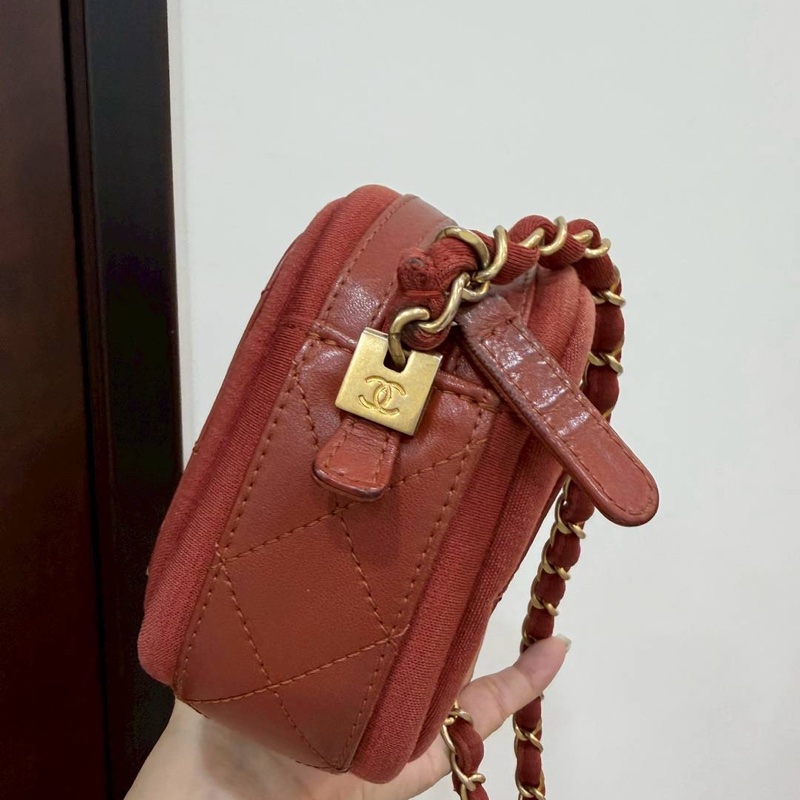 《仙闆名牌精品》CHANEL 香奈兒 紅色 鍊條包 相機包 斜背包 肩背包-13