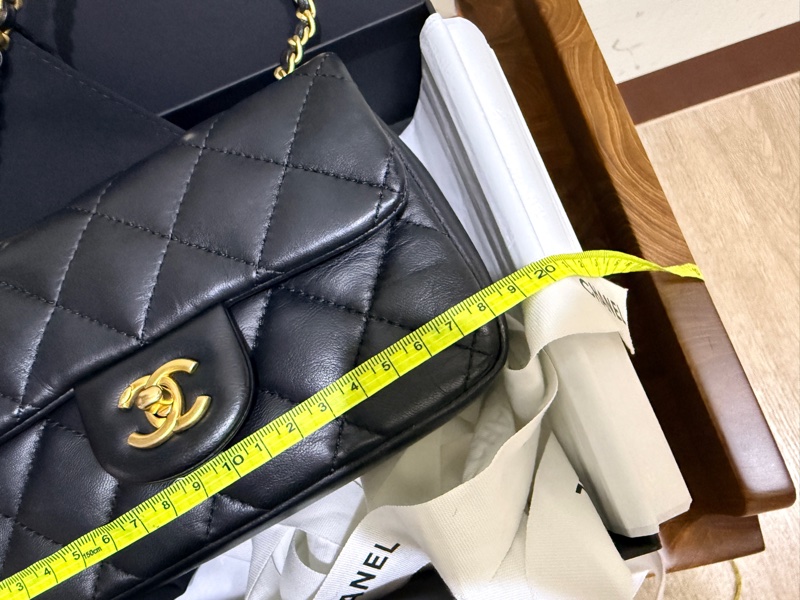 🏅未使用品99新✨晶片款💫超美千金風 香奈兒黑金CF 愛心墜飾 翻蓋口蓋包-11